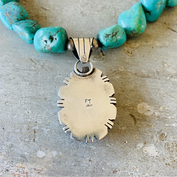 SOLD ♥️ Navajo ♥️ Vintage Sterling Silver & Turquoise Toggle Necklace - Picture 5 of 8